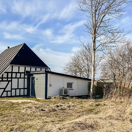 Gorgeous In With Kitchen Holiday home
