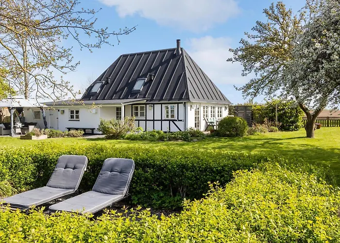 Gorgeous In With Kitchen